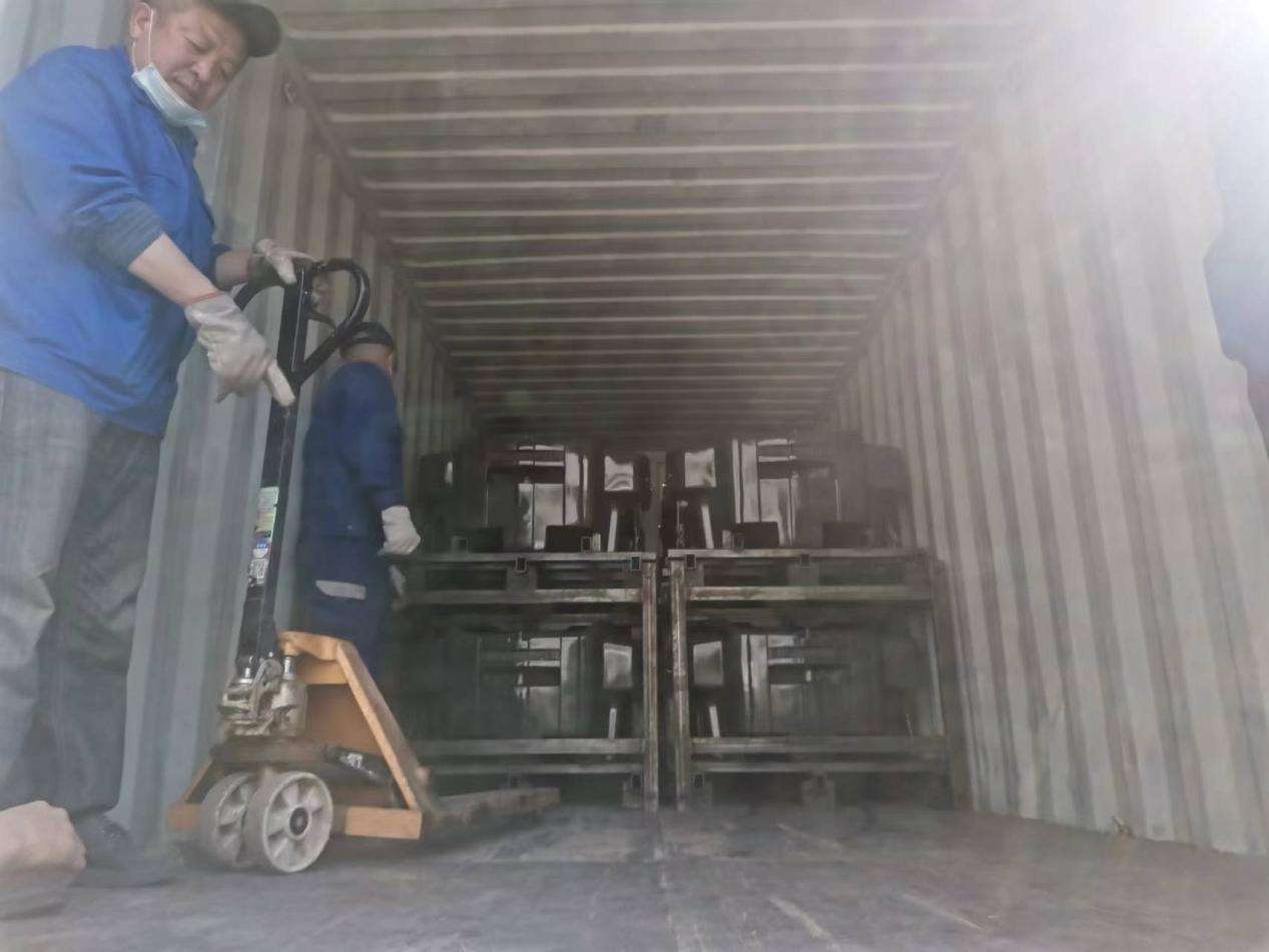 truck loading